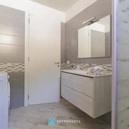 White Flat - Indipendente A Centro 아파트 레체